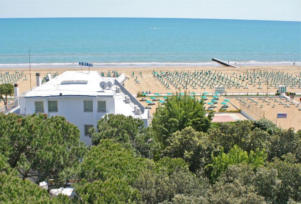 Hotel Janeiro Frontemare 3*