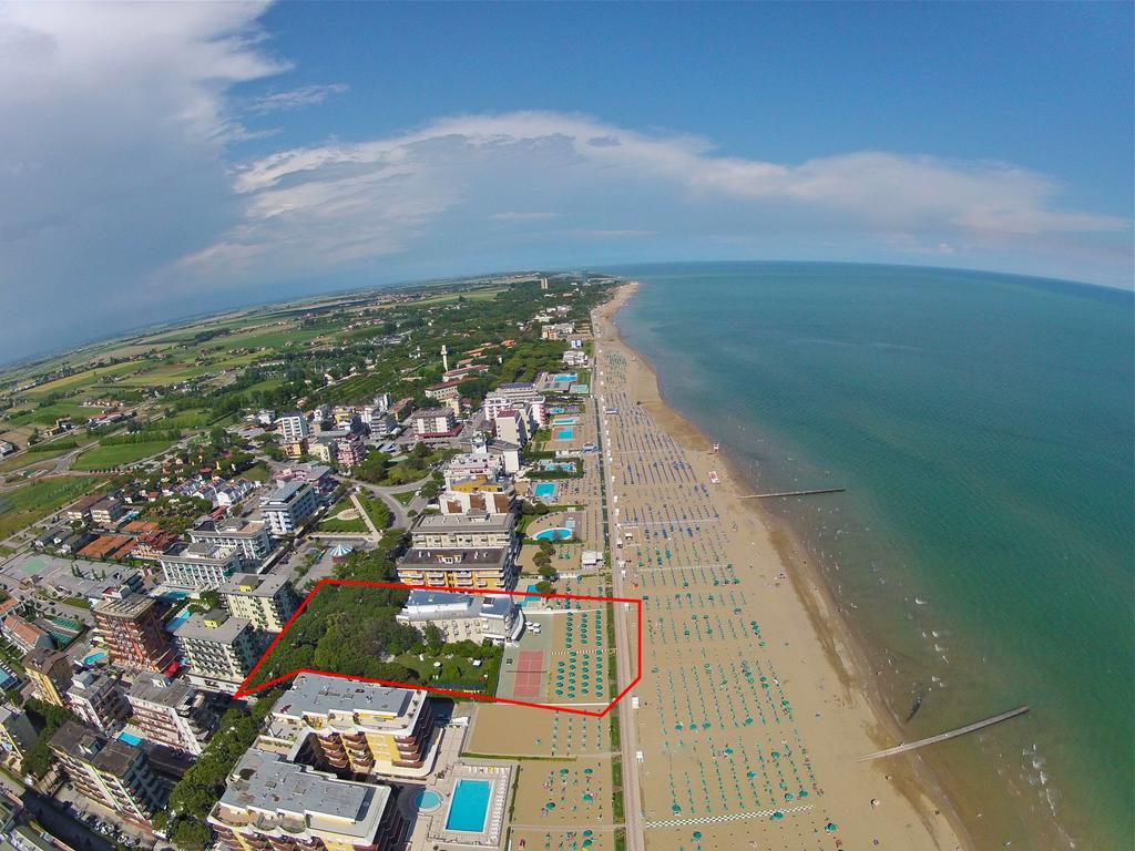 Hotel Janeiro Frontemare 3*